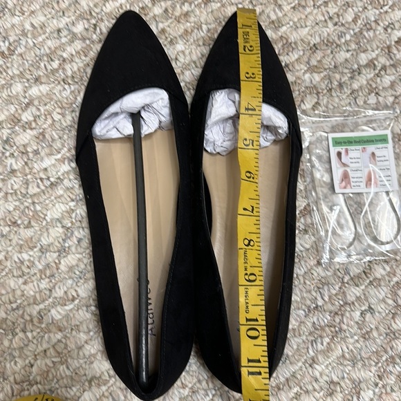 Ataiwee black velvet flats size 10 NWOT - Picture 8 of 8